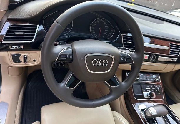 Audi A8 cena 74900 przebieg: 299000, rok produkcji 2012 z Rybnik małe 106